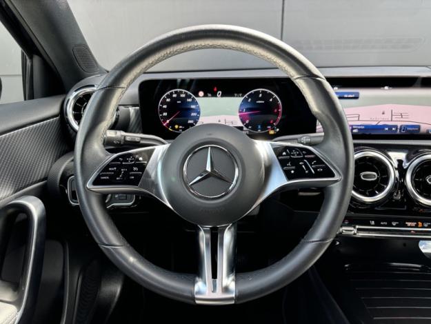MERCEDES-BENZ Classe A 180 d Progressive Line  