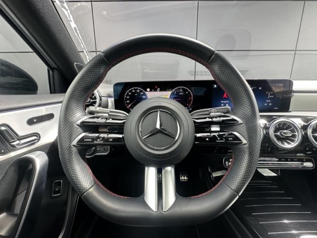 MERCEDES-BENZ Classe A 200 d Berline AMG Line  