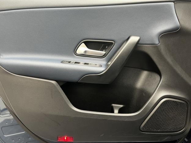 MERCEDES-BENZ Classe A 180 d Business Line  