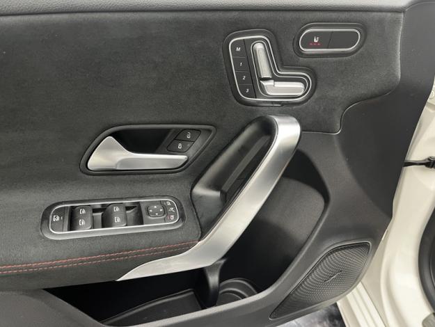 MERCEDES-BENZ Classe A 180 d AMG Line  
