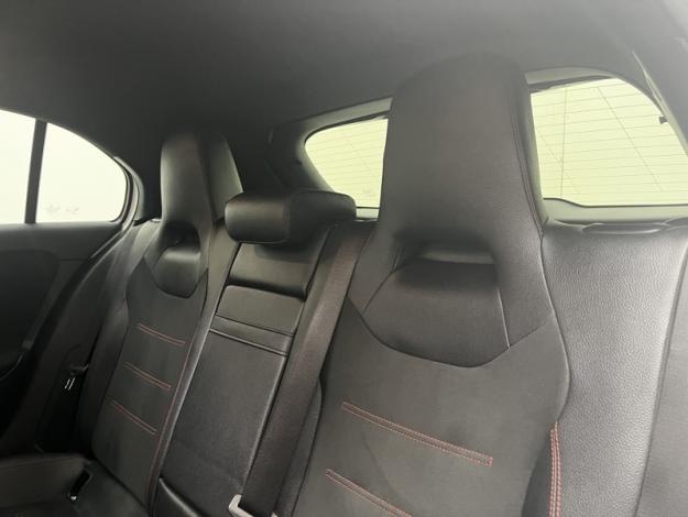 MERCEDES-BENZ Classe A 180 d AMG Line  