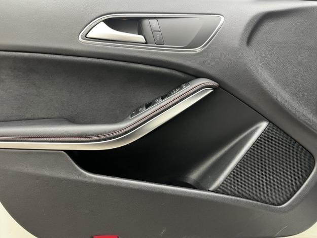 MERCEDES-BENZ Classe A A 180 fascination  