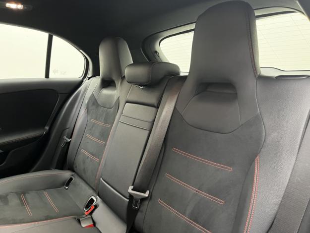 MERCEDES-BENZ Classe A 180 AMG Line  