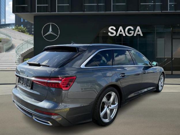 AUDI A6  Avant 35 TDI S line   