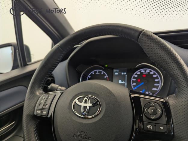 TOYOTA Yaris 110 VVT-i Collection  
