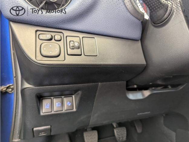 TOYOTA Yaris 110 VVT-i Collection  