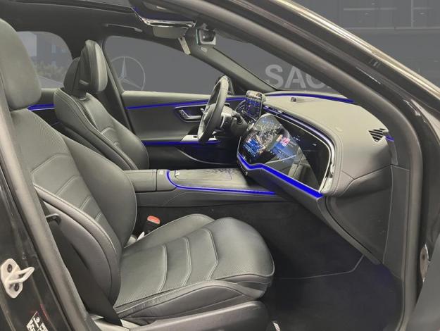 MERCEDES-BENZ E 300 e Break AMG Night Hyperscreen Pano  