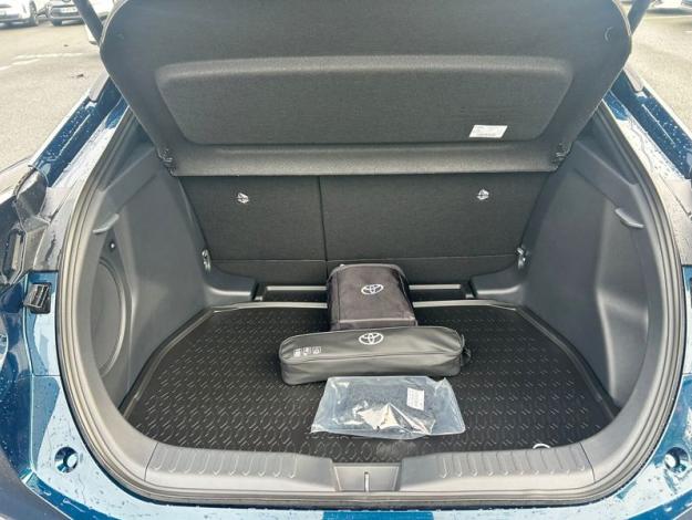 TOYOTA C-HR C HR HYBRIDE NG HYBRIDE 140 COLLECTION MY26  C HR HYBRIDE 140 COLLECTION MY26