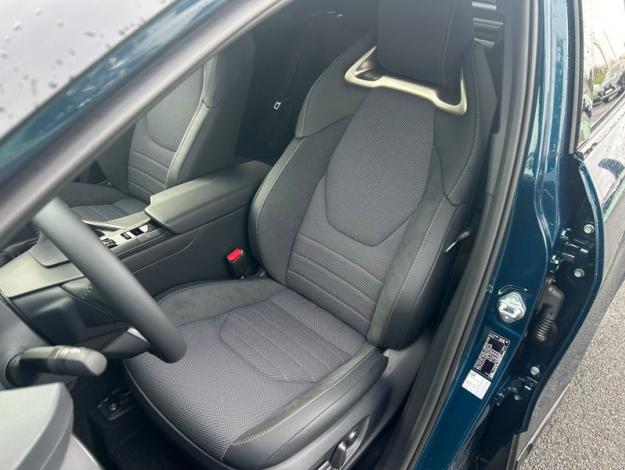 TOYOTA C-HR C HR HYBRIDE NG HYBRIDE 140 COLLECTION MY26  C HR HYBRIDE 140 COLLECTION MY26