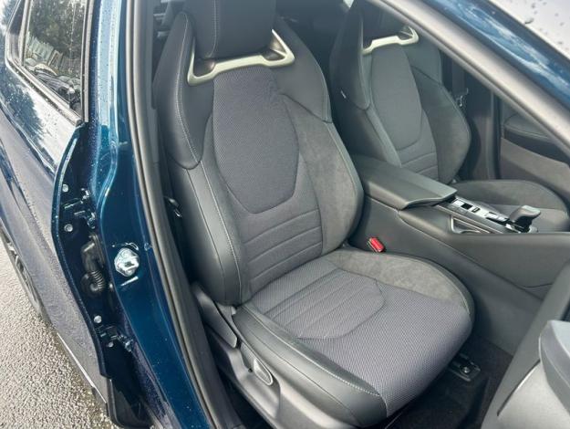 TOYOTA C-HR C HR HYBRIDE NG HYBRIDE 140 COLLECTION MY26  C HR HYBRIDE 140 COLLECTION MY26