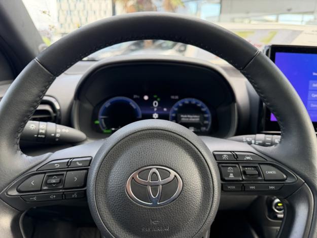 TOYOTA Yaris Hybride 130h Première  