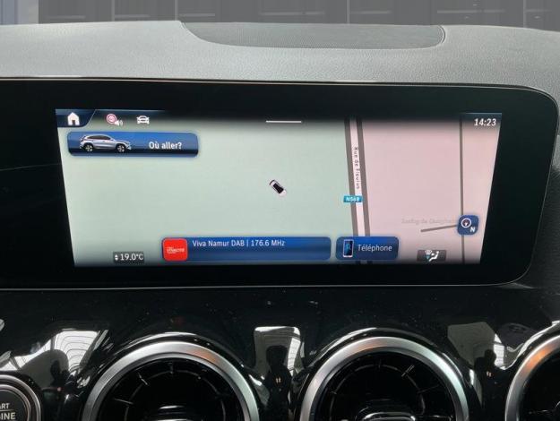 MERCEDES-BENZ GLA 180 Luxury Line  GLA 180