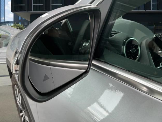 MERCEDES-BENZ GLA 180 Luxury Line  GLA 180