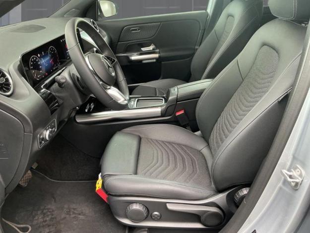 MERCEDES-BENZ GLA 180 Luxury Line  GLA 180