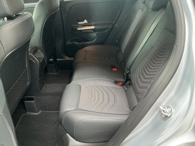 MERCEDES-BENZ GLA 180 Luxury Line  GLA 180