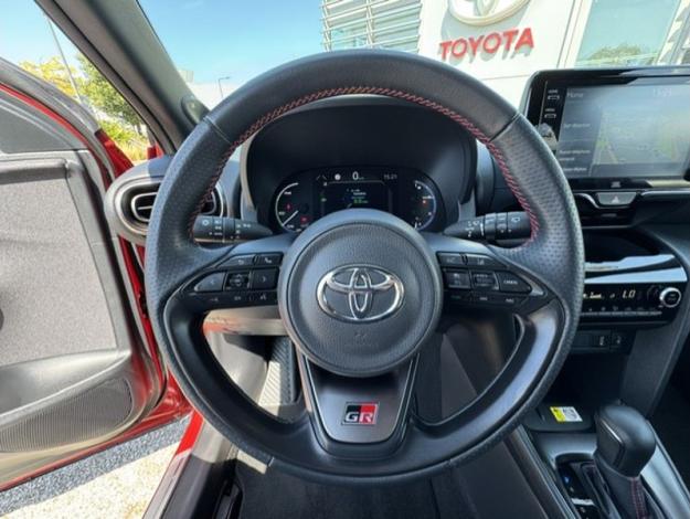 TOYOTA Yaris Cross 1.5 116H GR SPORT  
