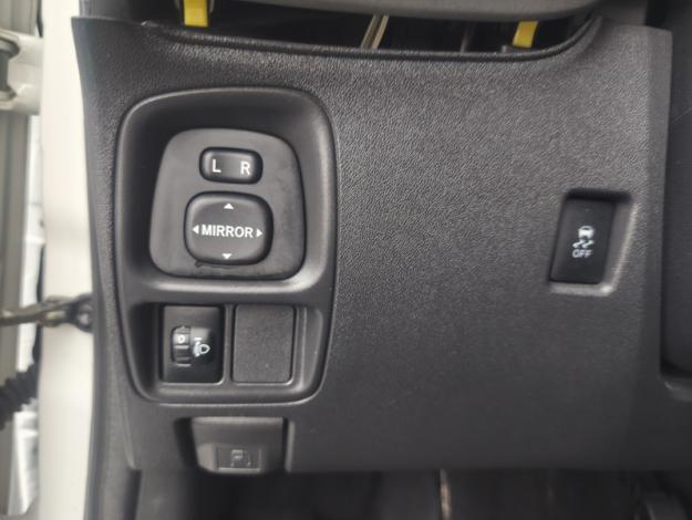 TOYOTA Aygo 1.0 VVT-i x-play  