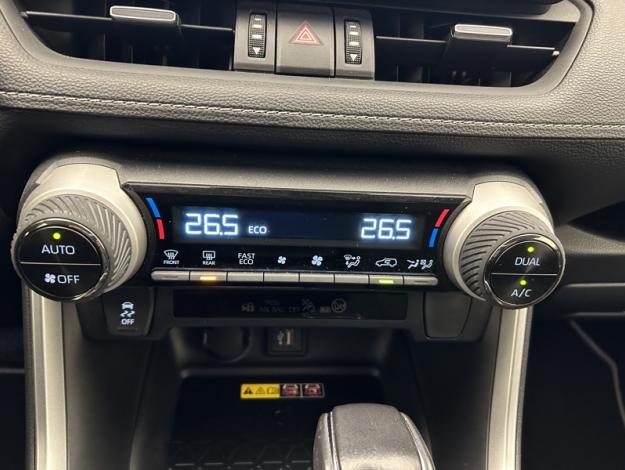 TOYOTA RAV4 AWD 222ch Dynamic   PACK TECHNO 