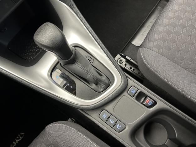 TOYOTA Yaris 116h Dynamic  