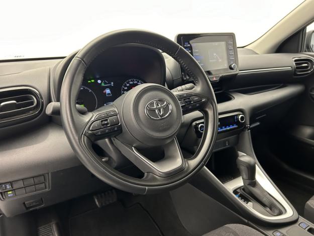TOYOTA Yaris 116h Dynamic  