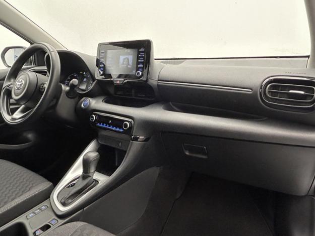 TOYOTA Yaris 116h Dynamic  
