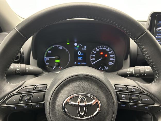 TOYOTA Yaris 116h Dynamic  