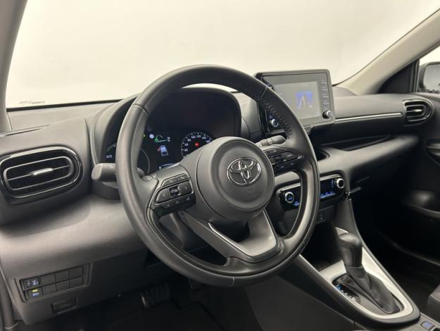 TOYOTA Yaris 116h Dynamic  