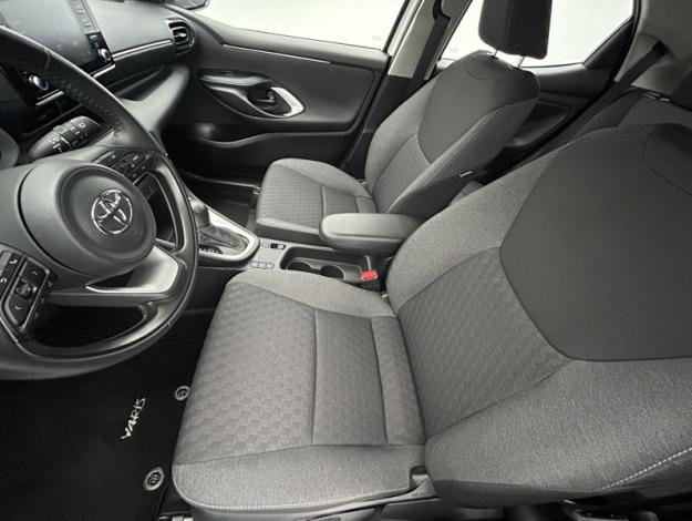 TOYOTA Yaris 116h Dynamic  