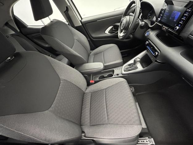 TOYOTA Yaris 116h Dynamic  