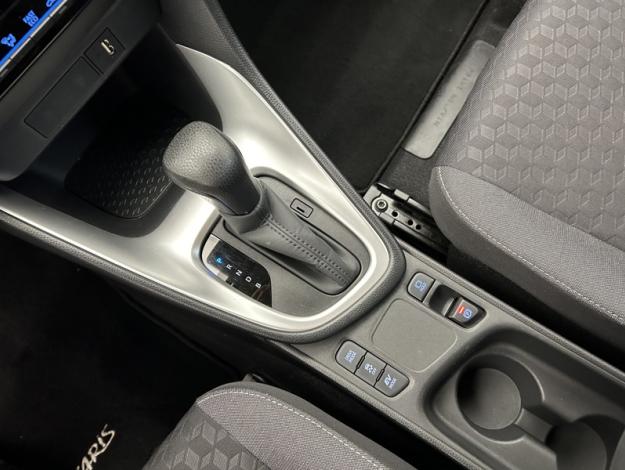 TOYOTA Yaris 116h Dynamic  