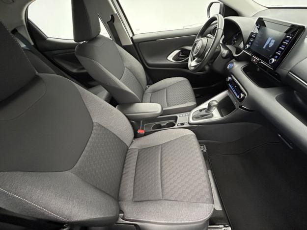 TOYOTA Yaris 116h Dynamic  