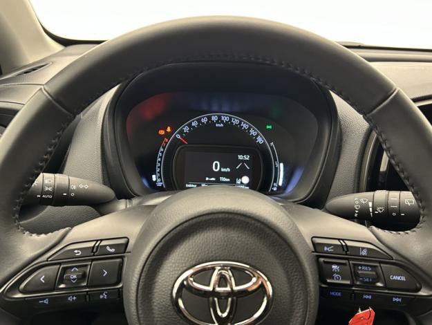 TOYOTA Aygo X 1.0 VVT-i 72 Dynamic   