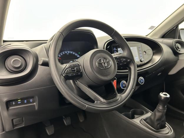 TOYOTA Aygo X 1.0 VVT-i 72 Dynamic   
