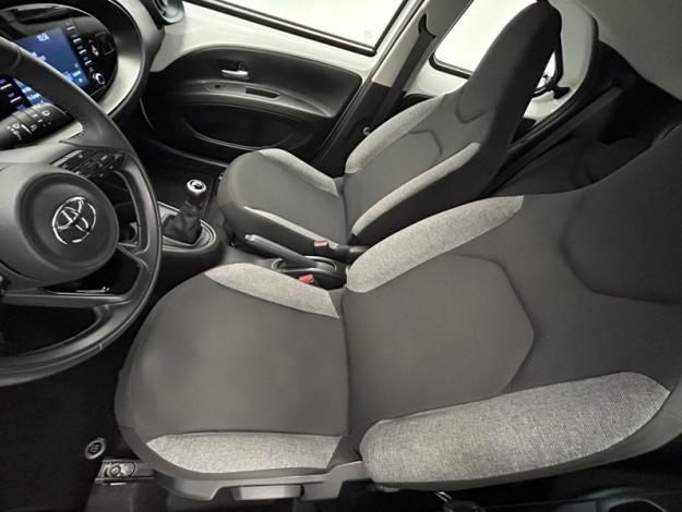 TOYOTA Aygo X 1.0 VVT-i 72 Dynamic   