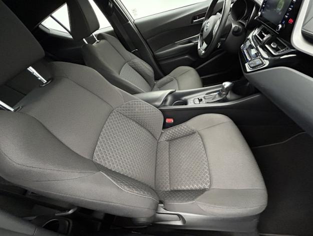 TOYOTA C-HR 1.8 Hybride 122 Dynamic   