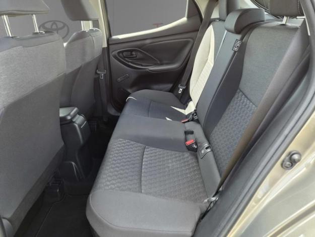 TOYOTA Yaris 116h Dynamic  