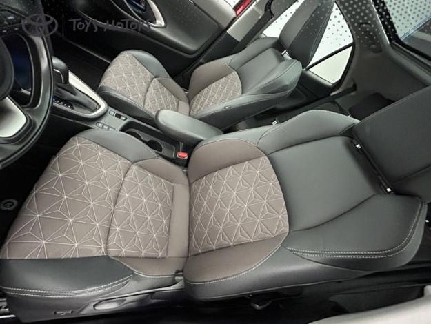 TOYOTA Yaris Cross 1.5 116H COLLECTION   TOIT PANO