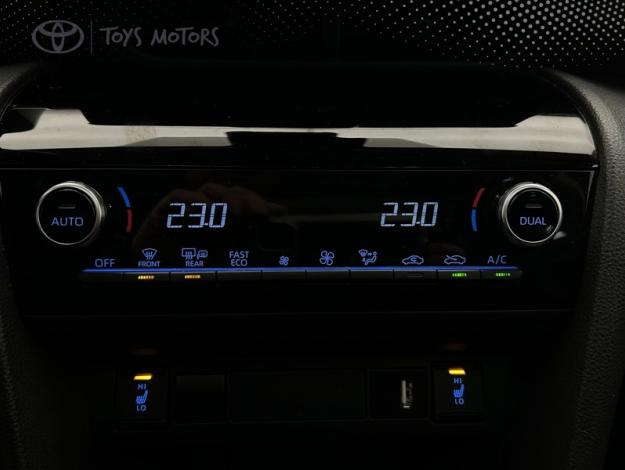 TOYOTA Yaris Cross 1.5 116H COLLECTION   TOIT PANO