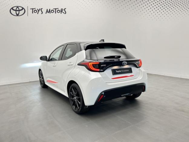 TOYOTA Yaris 116h Collection  TOIT PANO