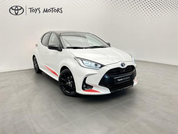 TOYOTA Yaris 116h Collection  TOIT PANO