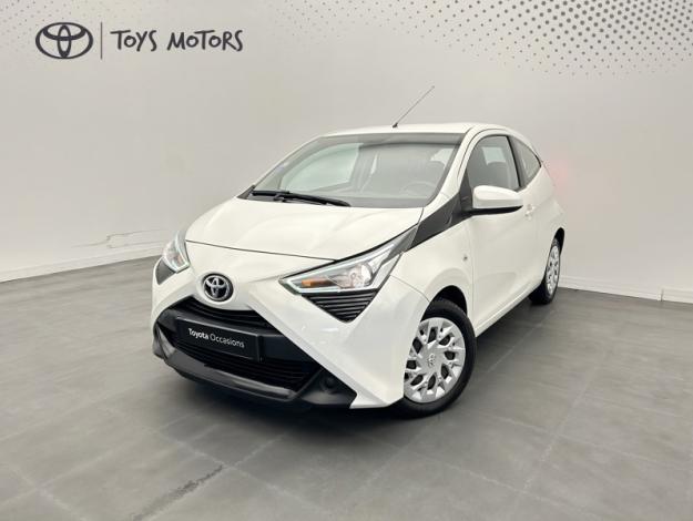 TOYOTA Aygo 1.0 VVT-i x-play  