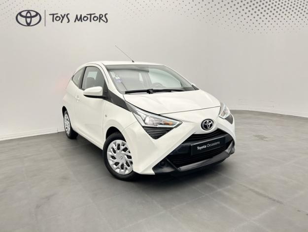 TOYOTA Aygo 1.0 VVT-i x-play  