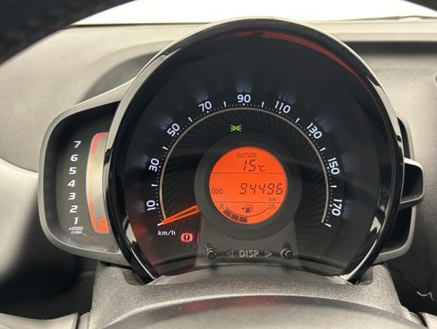 TOYOTA Aygo 1.0 VVT-i x-play  