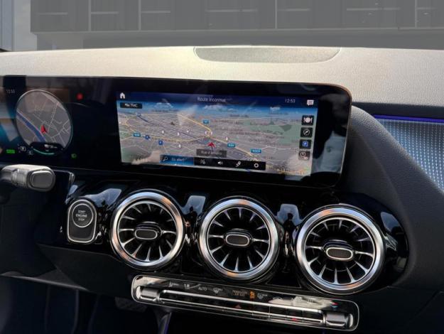 MERCEDES-BENZ GLA 250 e Luxury Line  