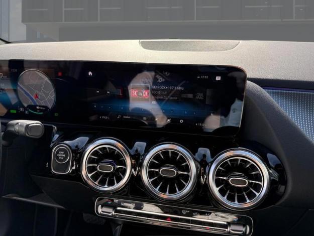 MERCEDES-BENZ GLA 250 e Luxury Line  
