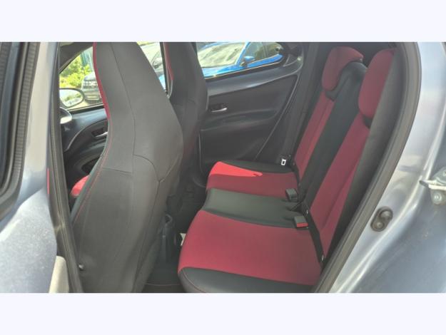 TOYOTA Aygo X 1.0 VVT-i 72 Undercover  