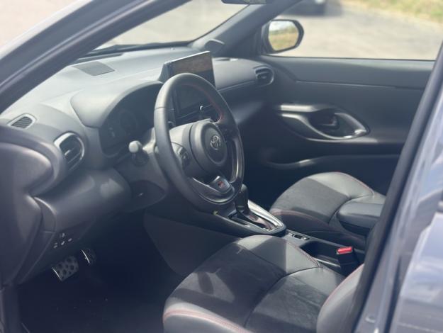 TOYOTA Yaris Cross 1.5 130H GR SPORT   