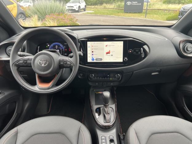 TOYOTA Aygo X AYGO X 116H COLLECTION MC26  AYGO X 116H COLLECTION MC26