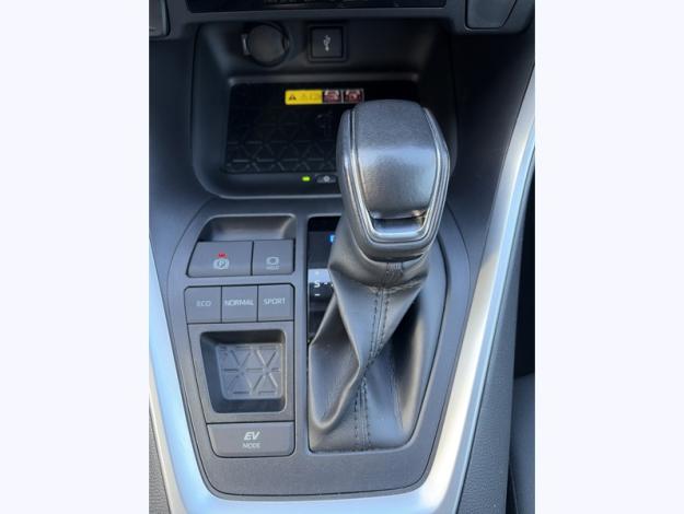 TOYOTA RAV4  2WD 218ch Dynamic  