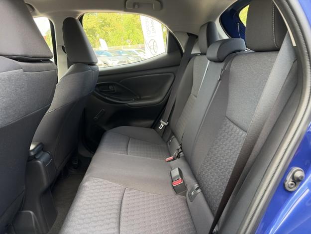 TOYOTA Yaris 116h Dynamic  